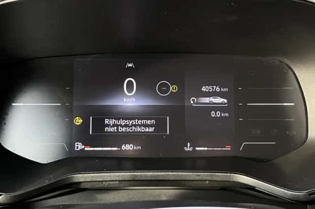 Renault Clio (2024) thumbnail 4