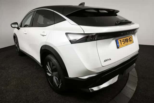 Nissan Ariya (2023) thumbnail 6