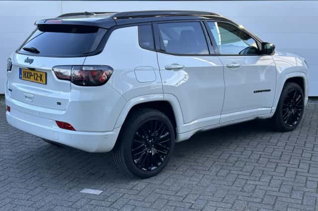 Jeep Compass (2023) thumbnail 2