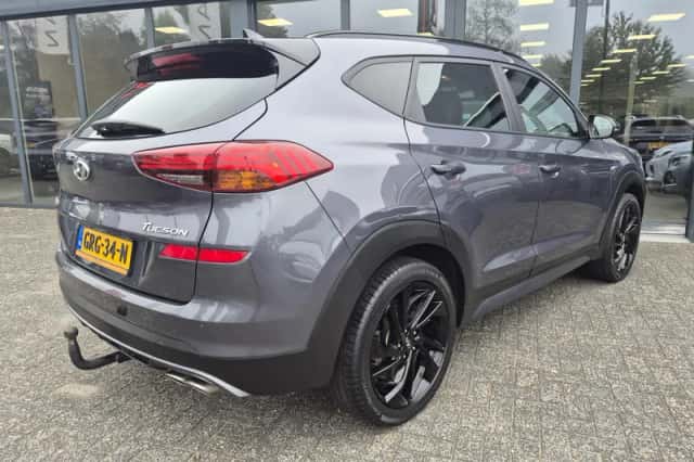 Hyundai Tucson (2019) thumbnail 2
