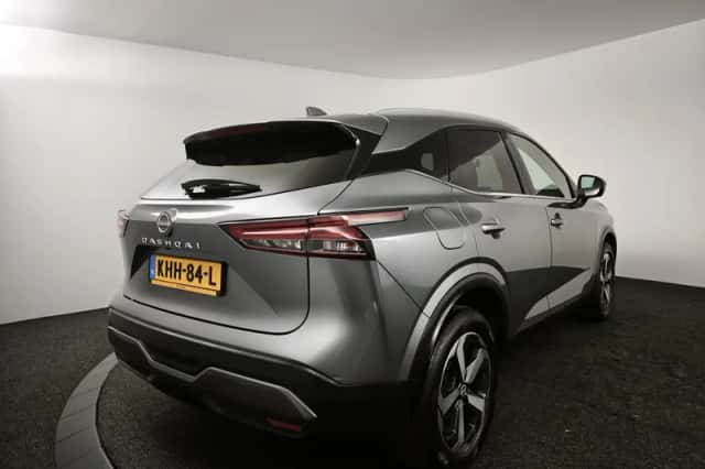 Nissan Qashqai (2023) thumbnail 2