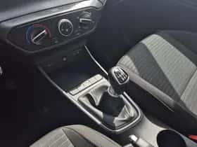 Hyundai i20 (2023) thumbnail 24