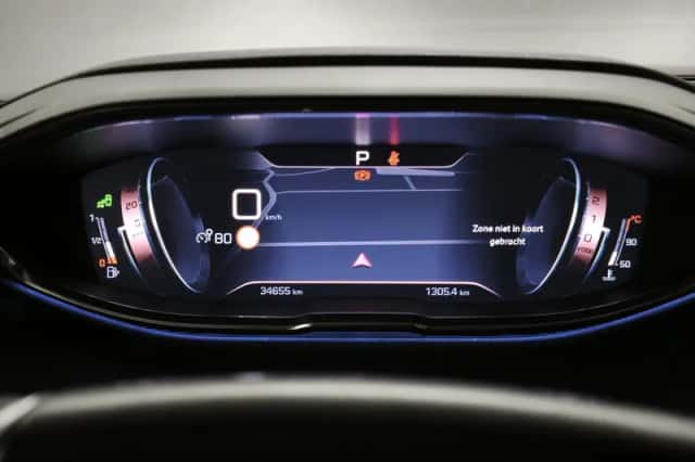Peugeot 3008 (2017) thumbnail 4