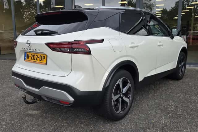 Nissan Qashqai (2021) thumbnail 2