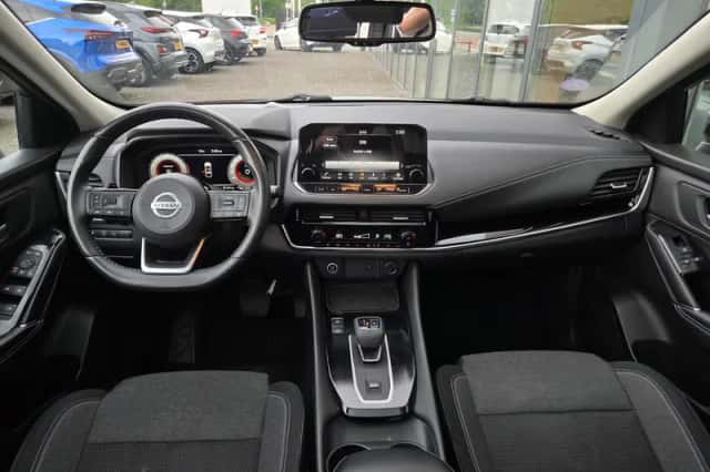 Nissan Qashqai (2021) thumbnail 3