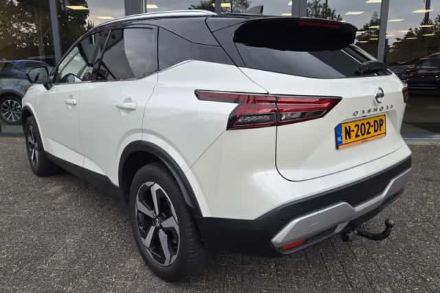 Nissan Qashqai (2021) thumbnail 6