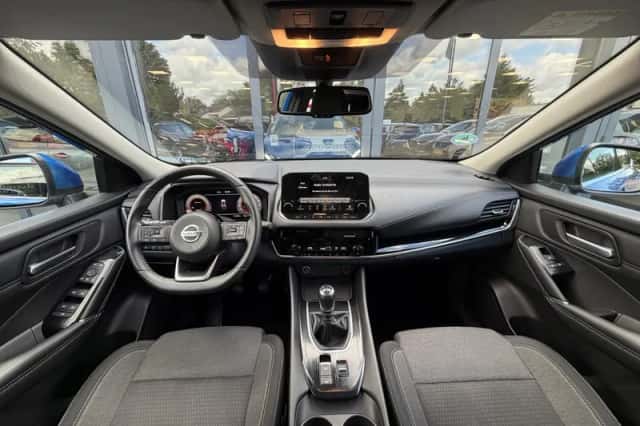 Nissan Qashqai (2021) thumbnail 3