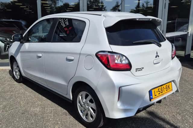 Mitsubishi Space Star (2021) thumbnail 6