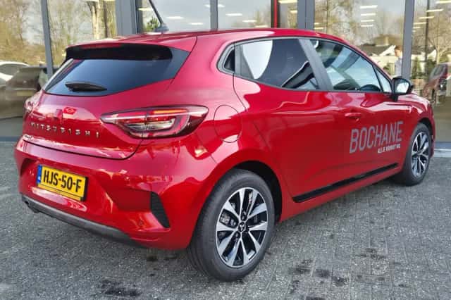 Mitsubishi Colt (2025) thumbnail 2