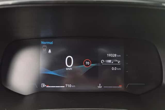 Mitsubishi Colt (2025) thumbnail 4