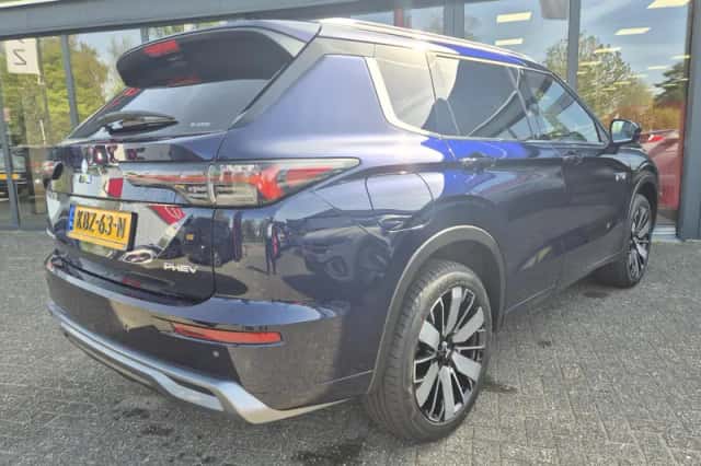 Mitsubishi Outlander (2026) thumbnail 2