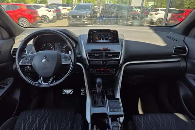 Mitsubishi Eclipse Cross (2021) thumbnail 2