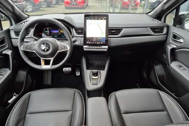 Mitsubishi Grandis (2025) thumbnail 3