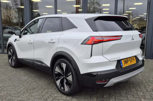 Mitsubishi Grandis (2025) thumbnail 6