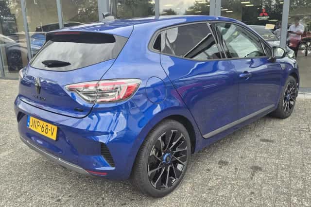 Renault Clio (2025) thumbnail 2