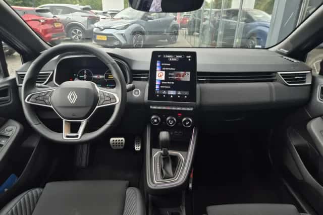 Renault Clio (2025) thumbnail 3