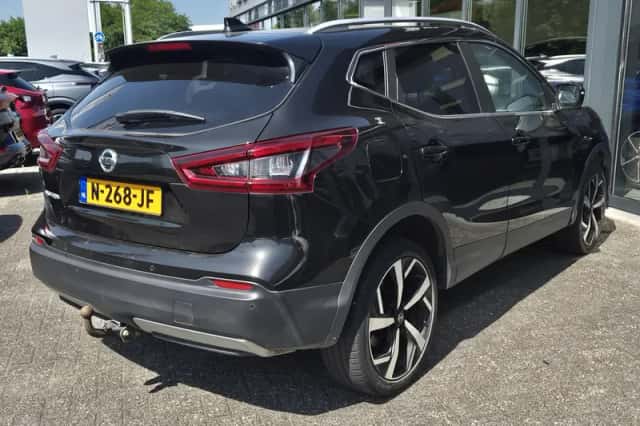 Nissan Qashqai (2021) thumbnail 2
