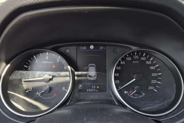 Nissan Qashqai (2021) thumbnail 4