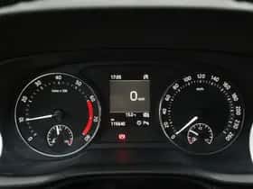 Škoda Octavia (2021) thumbnail 4
