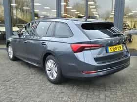 Škoda Octavia (2021) thumbnail 6
