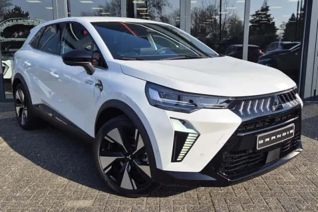 Mitsubishi Grandis (2026) thumbnail 5