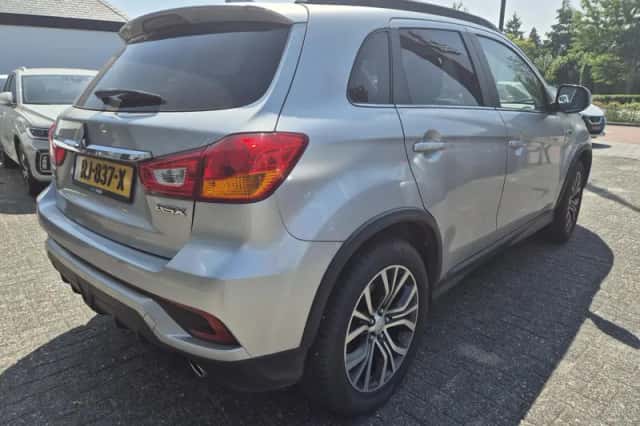 Mitsubishi ASX (2017) thumbnail 2