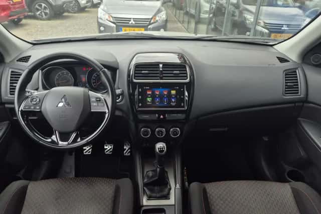 Mitsubishi ASX (2017) thumbnail 3