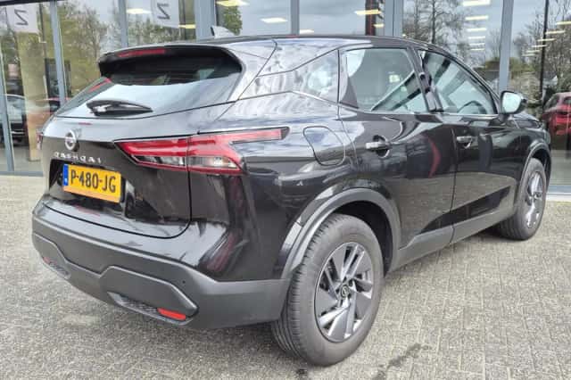 Nissan Qashqai (2022) thumbnail 2