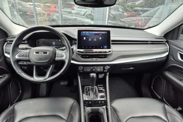 Jeep Compass (2022) thumbnail 3
