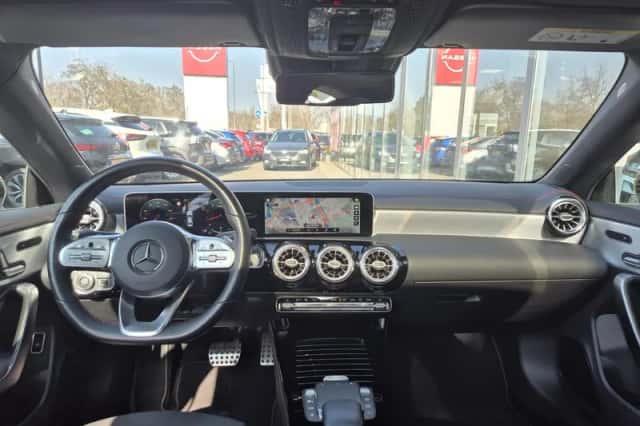 Mercedes-Benz CLA-Klasse (2020) thumbnail 3