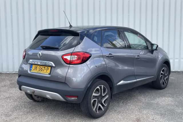 Renault Captur (2016) thumbnail 2
