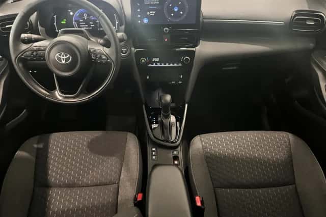 Toyota Yaris Cross (2026) thumbnail 3
