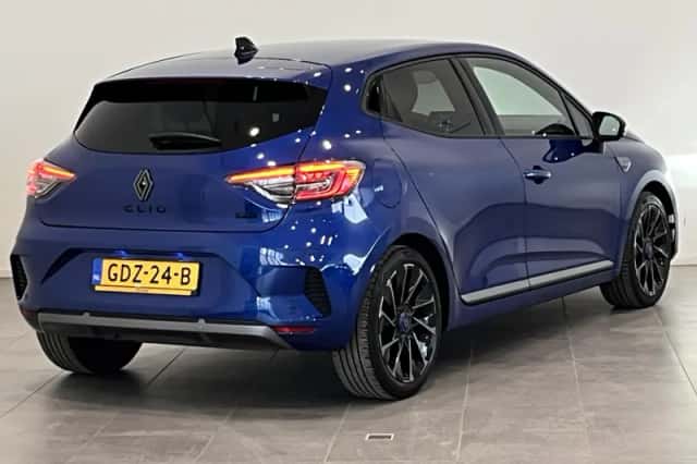 Renault Clio (2024) thumbnail 2
