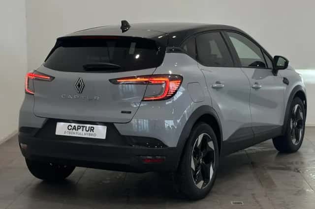 Renault Captur (2026) thumbnail 2