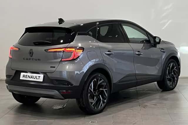 Renault Captur (2026) thumbnail 2