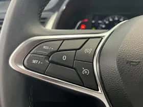 Renault Captur (2024) thumbnail 21