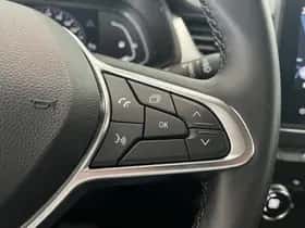 Renault Captur (2024) thumbnail 22