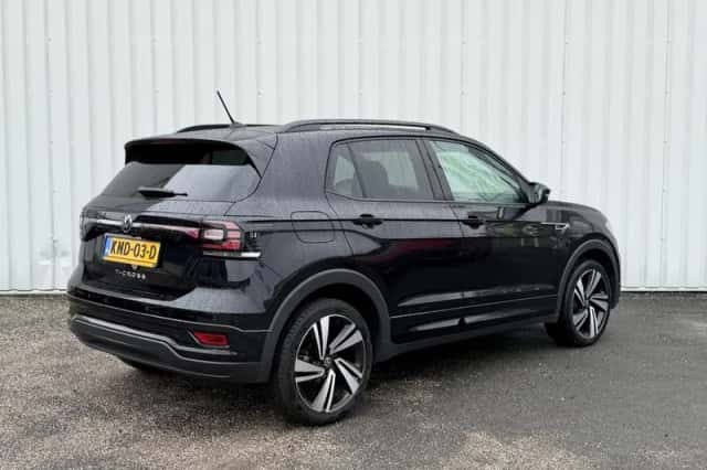 Volkswagen T-Cross (2023) thumbnail 2