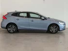 Volvo V40 (2017) thumbnail 15