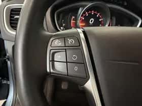 Volvo V40 (2017) thumbnail 19