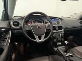 Volvo V40 (2017) thumbnail 22