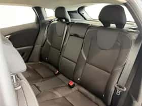 Volvo V40 (2017) thumbnail 24