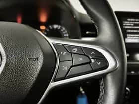 Renault Clio (2023) thumbnail 23