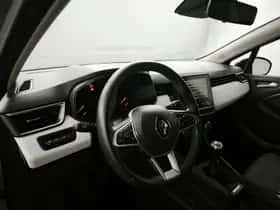 Renault Clio (2023) thumbnail 25