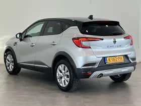 Renault Captur (2021) thumbnail 5