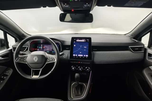 Renault Clio (2024) thumbnail 3