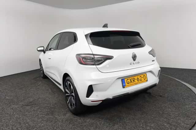 Renault Clio (2024) thumbnail 6