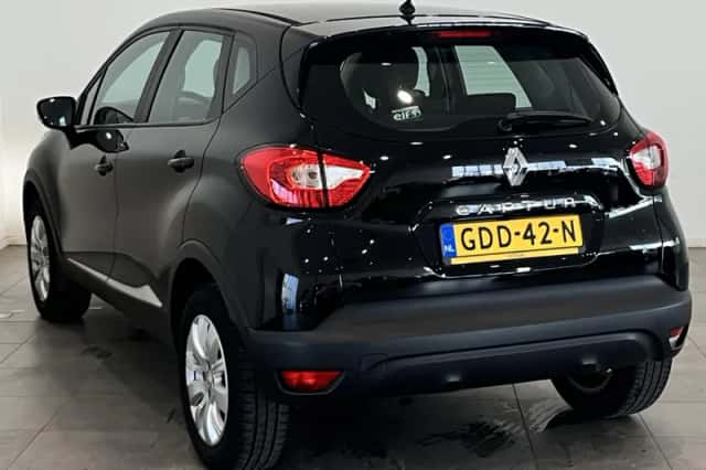 Renault Captur (2017) thumbnail 6