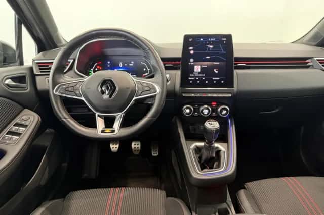Renault Clio (2021) thumbnail 3