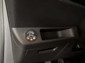 Renault Clio (2020) thumbnail 25